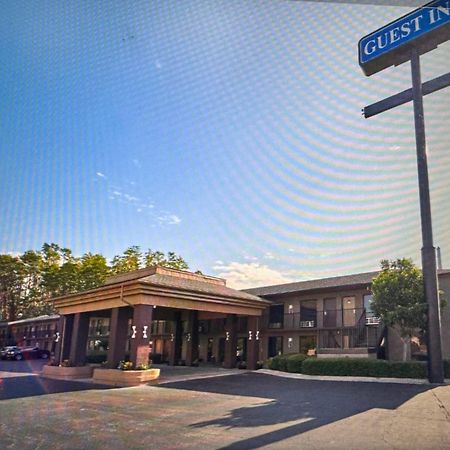 Guest Inn Lake Stadt Exterior foto